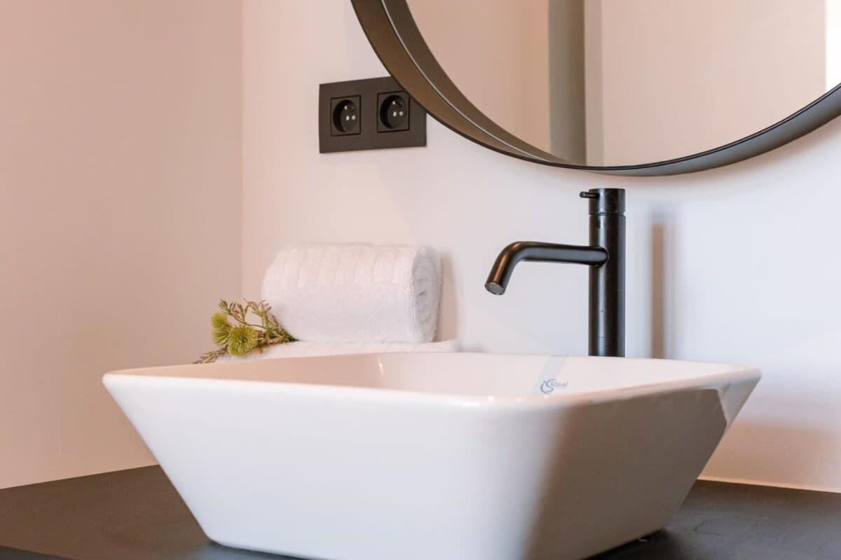 Luxurious Apartment In Town House Near The Beach 블랑켄베르크 외부 사진